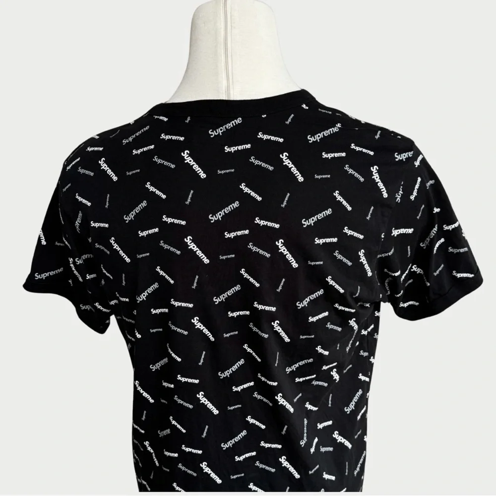 Supreme Black Logo T-Shirt - Picture 2 of 9